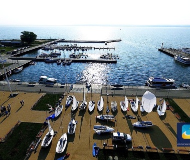 PORT I PRZYSTAŃ w Krynicy Morskiej